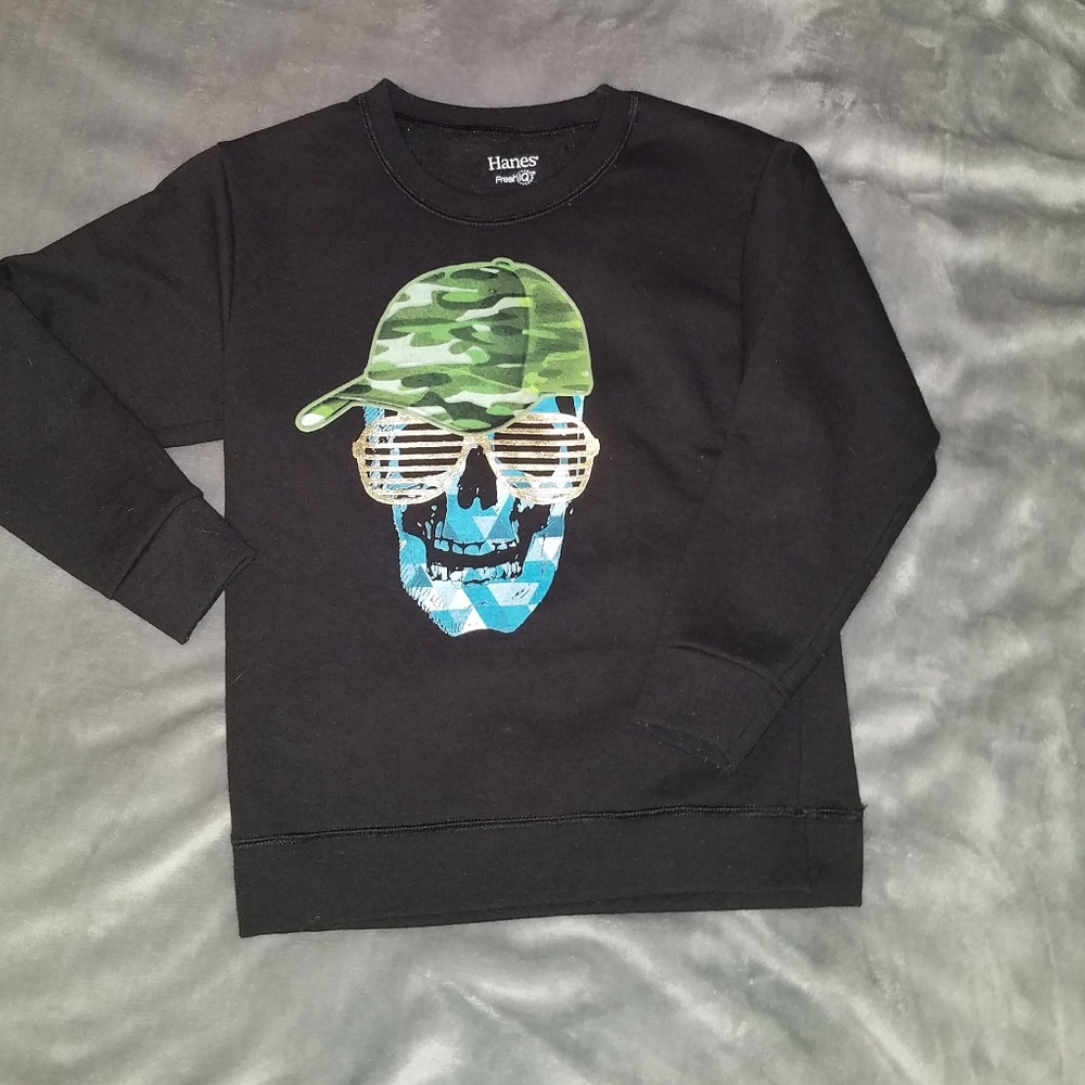 Hanes Boys Pullovers Lot